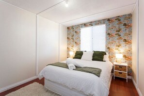 3 habitaciones, tabla de planchar con plancha, cuna de viaje y wifi 