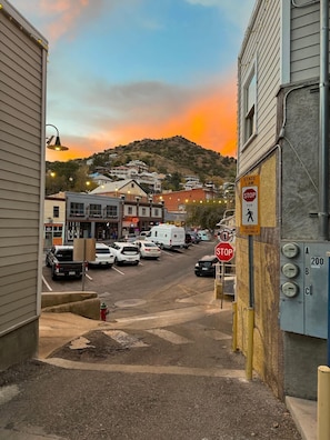 Parking - The Block Basic - Queen (Bisbee)