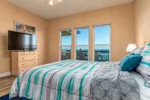 5 bedrooms, iron/ironing board, Internet, bed sheets - Bayfront, amazing views, waterside decking, close to everything! – Sunscape (Dauphin Island)
