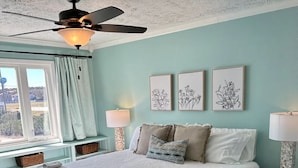 1 bedroom, iron/ironing board, WiFi (free), bed sheets - Peach on the Beach Oceanfront  (Kure Beach)