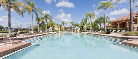 Et oppvarmet basseng