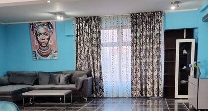 Convenient location. Downtown cozy place. All sightseeing is available around.