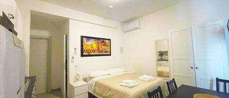 1 chambre, bureau, Wi-Fi gratuit, draps fournis