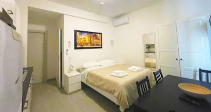 DUS or small double room with bathroom
