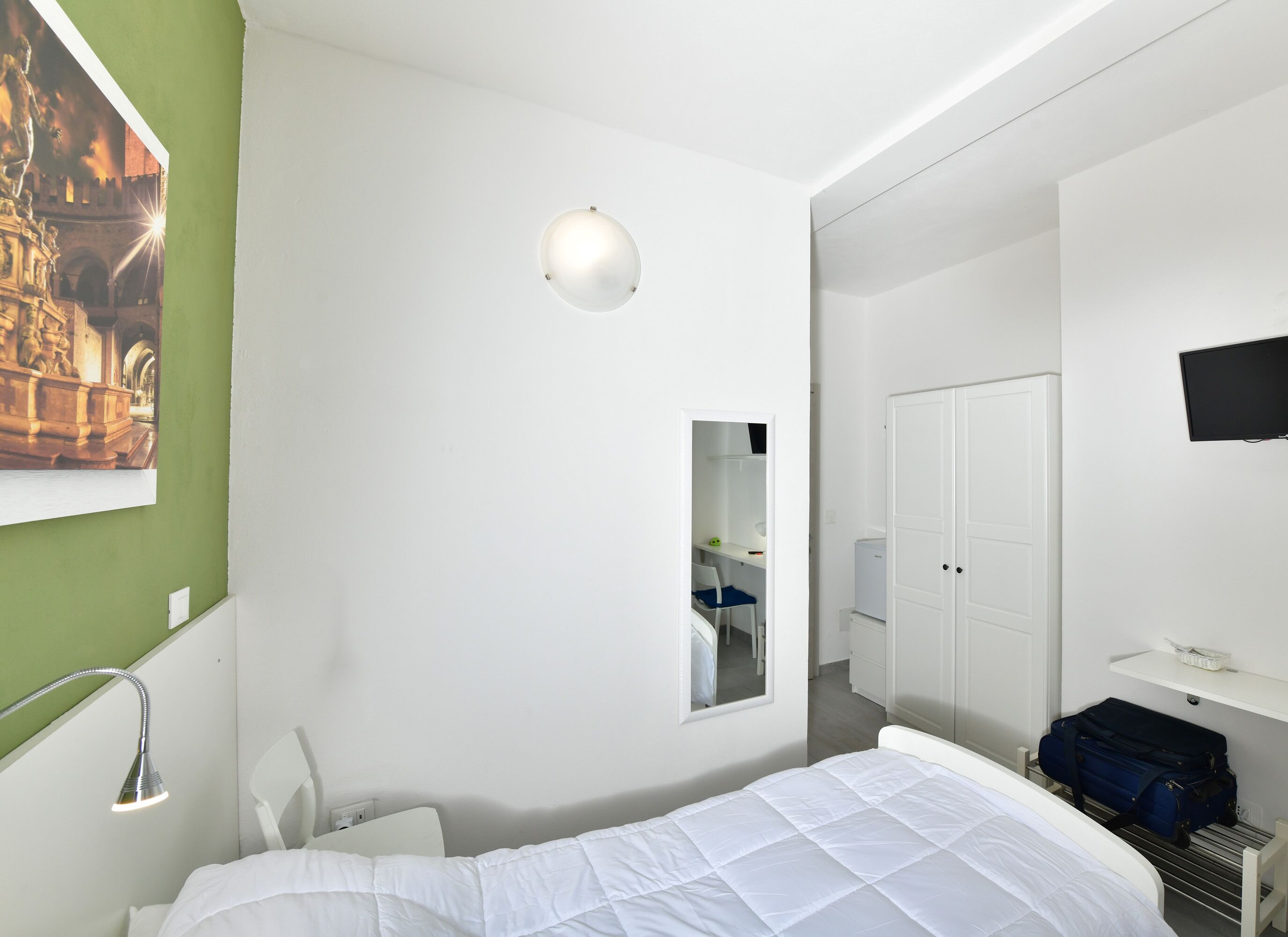 1 habitación, escritorio, wifi gratis y ropa de cama 