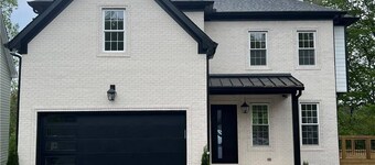 Foosball Arcade Poker King Bed Near Battery