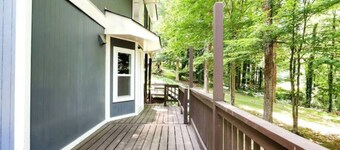 East Cobb's Escape to Modern Luxury Hidden Gem!