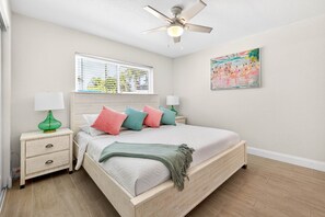 3 soverom, strykejern/-brett, reiseseng for barn og wi-fi