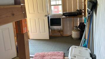 1 habitación y ropa de cama