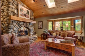 Interior - Indulge in Mountain Luxury at Wolf Ridge (Carnelian Bay)