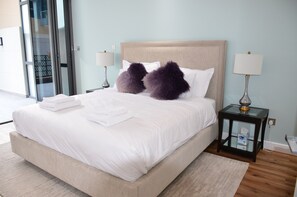 1 bedroom, iron/ironing board, travel cot, WiFi - The Courtyard Heaven. is in the heart of Dubai Marina, 5-minute walk to Metro. (Dubai)