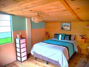 Panoramic Double Room | Premium bedding, pillowtop beds, individually decorated - Art & Coffee (Santa Cruz La Laguna)