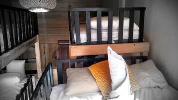 Literie de qualité supérieure, surmatelas, décoration personnalisée
