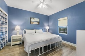 2 slaapkamers, een strijkplank/strijkijzer, gratis wifi, beddengoed