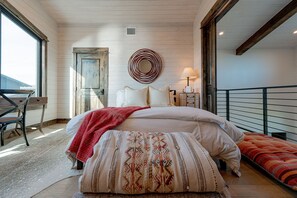 3 habitaciones, tabla de planchar con plancha, internet y ropa de cama 