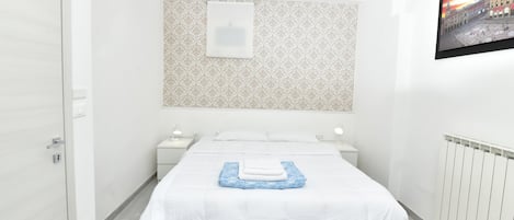 1 slaapkamer, een bureau, gratis wifi, beddengoed
