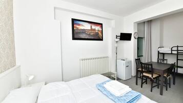 1 Schlafzimmer, Schreibtisch, kostenloses WLAN, Bettwäsche