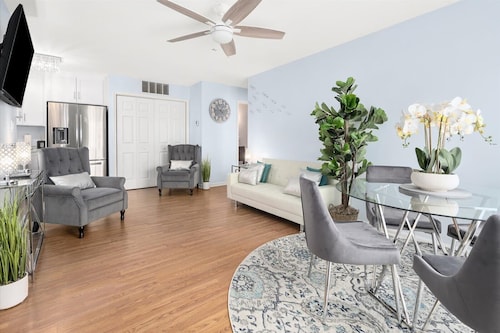 Fully Furnished 2 Bedroom Condo for Family Vacations - Beach Bliss Getaway