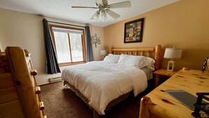 2 bedrooms, WiFi (free), bed sheets - ⭐️Silver Street Condos Unit 1 - Ride the Alpine Loop 🏔️❤️ (Lake City)