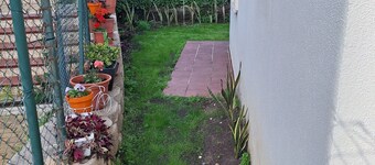 Apartamento de 3 Habitaciones con Jardín Privado