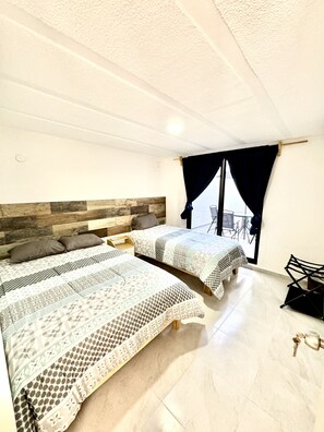 アパートメント 2 ベッドルーム バリアフリー パティオ | 2 室のベッドルーム