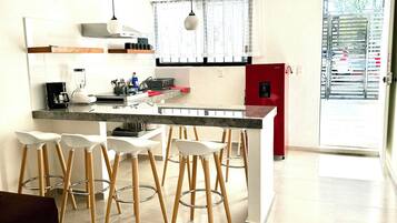 Departamento, 2 habitaciones, con acceso para personas discapacitadas, patio | Interior