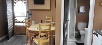 The Cottages at Gull & Castle Cabin #1