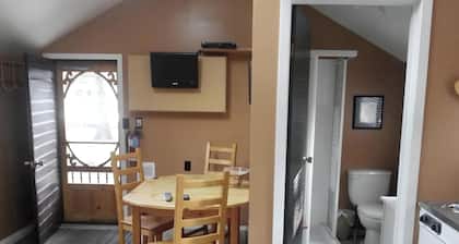 The Cottages at Gull & Castle Cabin #1