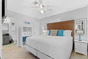 2 bedrooms, iron/ironing board, travel crib, free WiFi - CoastalBungalow-Renovated 2BR/2BA Beachside Villa! (Santa Rosa Beach)