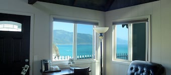 Lucia Lodge