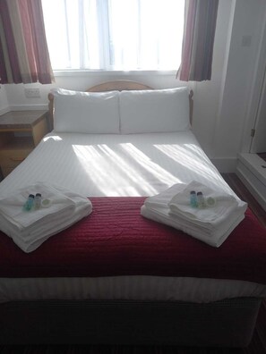 Double Room - The Brig Inn (Aberdeen)