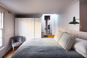 2 habitaciones, tabla de planchar con plancha y acceso a internet