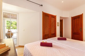 4 chambres, fer et planche Ă repasser, Wi-Fi gratuit