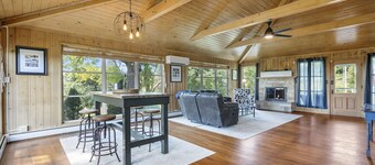 Historic Charm at Richmond Hill

