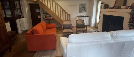 تلفزيون، مدفأة