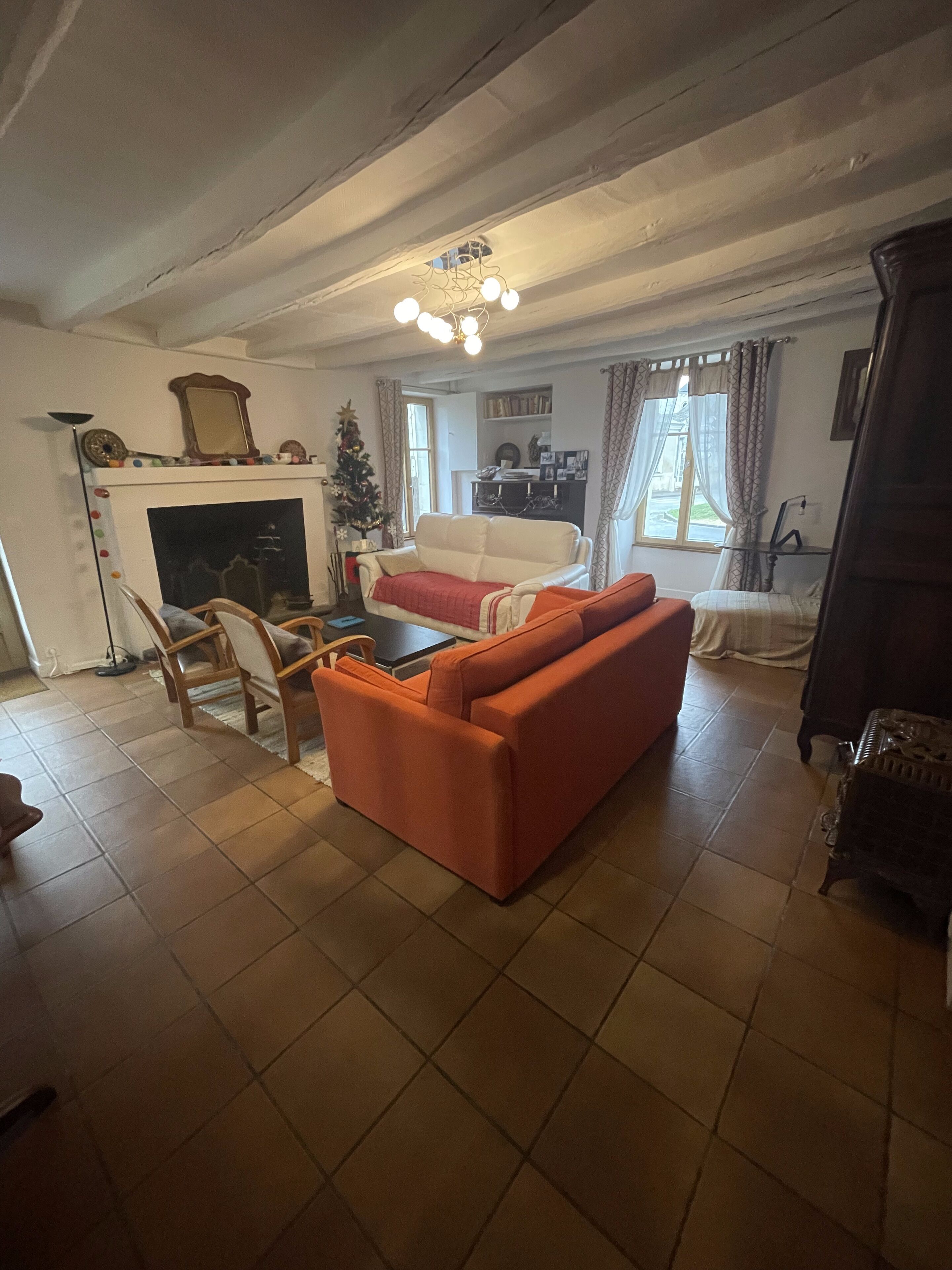 Fernseher, Kamin