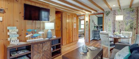 TV, fireplace, books, stereo