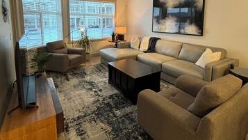 Smart TV, foosball, table tennis, stereo