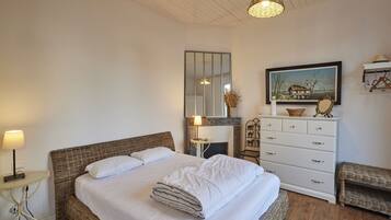 3 slaapkamers, een strijkplank/strijkijzer, gratis wifi