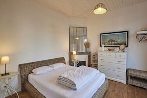 3 habitaciones, tabla de planchar con plancha y wifi gratis
