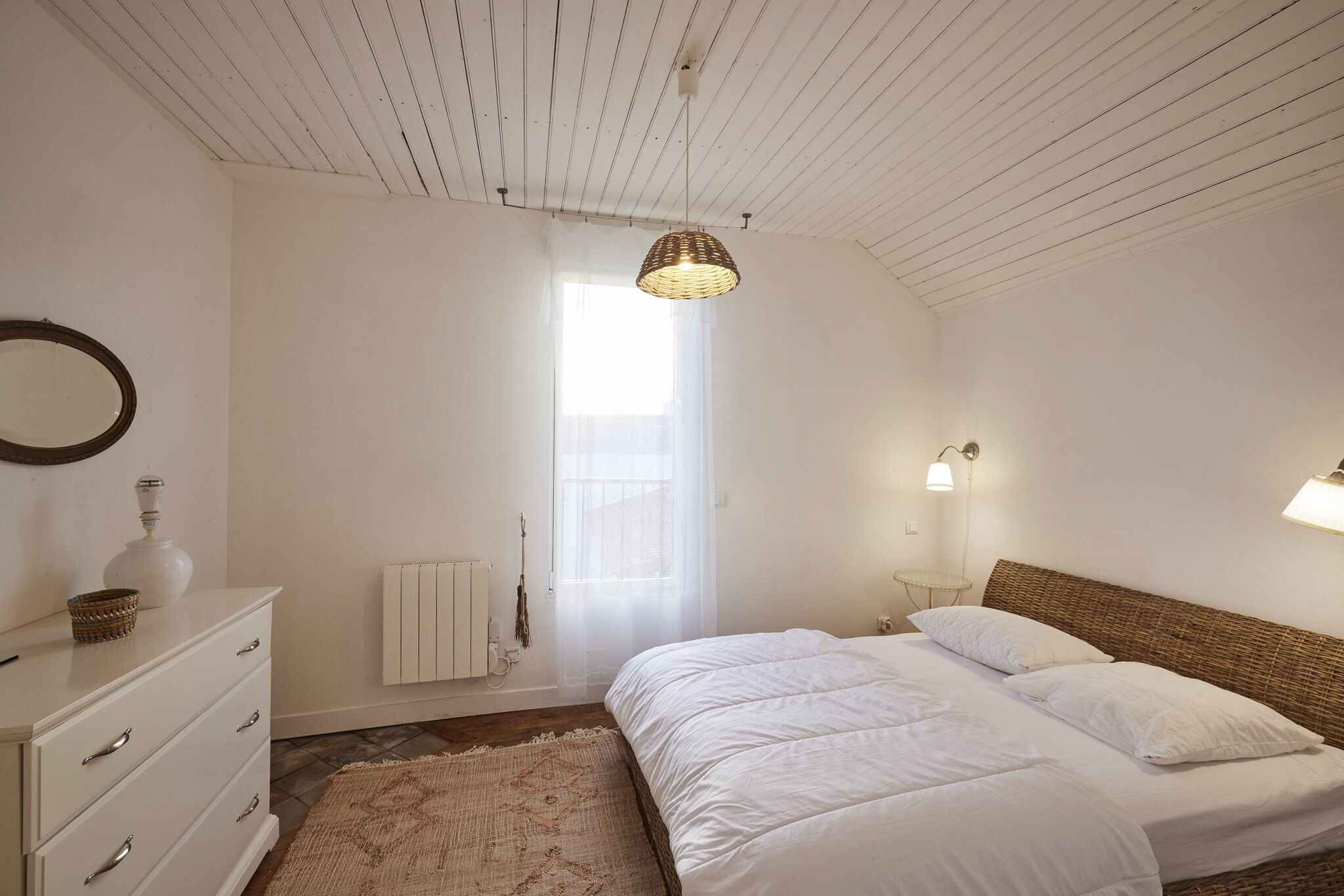 3 chambres, fer et planche à repasser, Wi-Fi gratuit