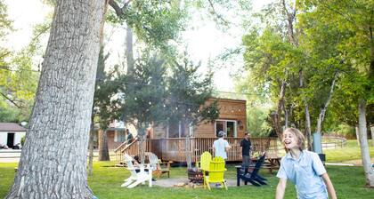 Bluegrass Jam Tiny House â Musical Charm Near Boulder & Riverfront Bliss