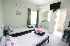 Room, 1 Bedroom, Balcony | 1 bedroom - Room in Apartment - Pelagos Studios by Frangki 3 (Aegina)