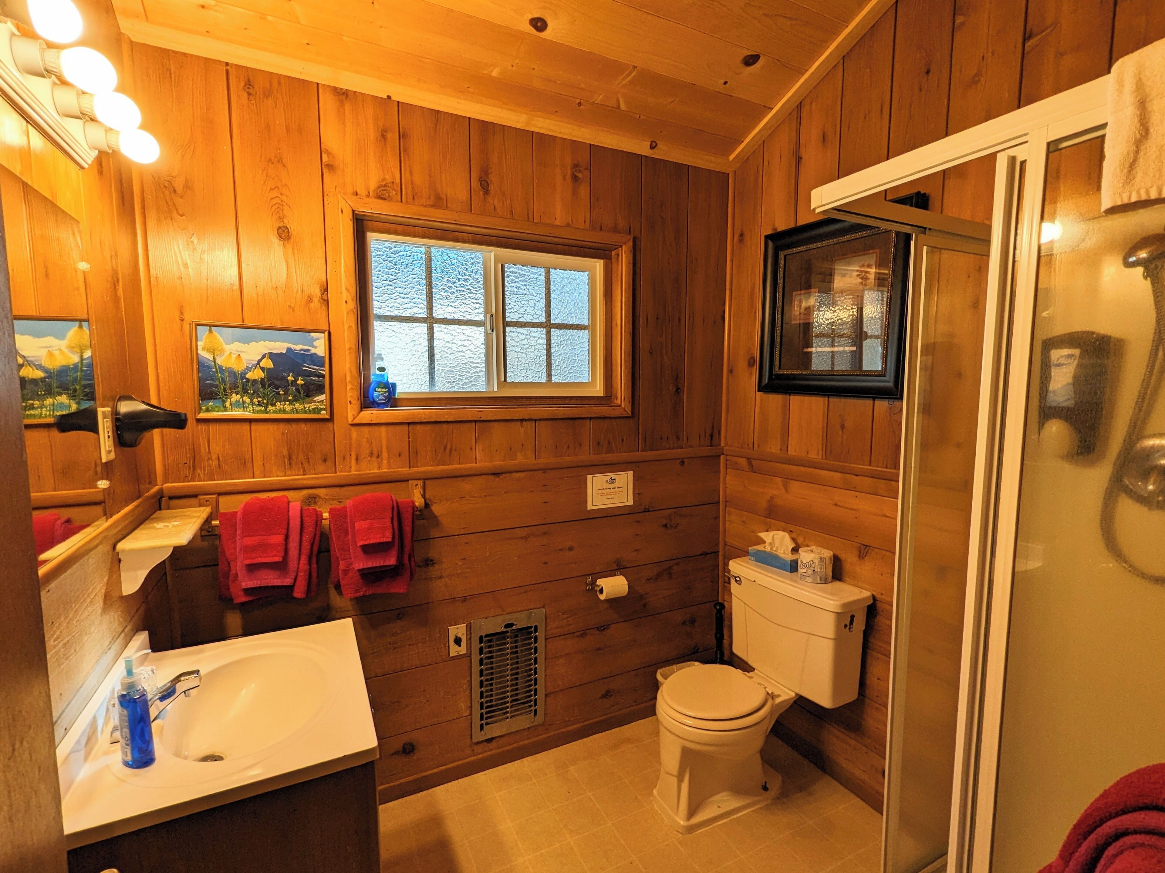 基础客房 | 浴室 | 吹风机、毛巾