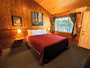 Basic Studio, Multiple Beds - Bluebird Cottage Inn (Idyllwild)