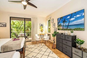 1 bedroom, desk, iron/ironing board, WiFi - Serene Maui Retreat | Walk to Beach & Shops (Wailea-Makena)