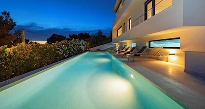 Ibiza Town Modern Villa, Sleeps 10