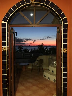 Interior - 1 BR Apt. w/private terraces and plunge pool (Isla Mujeres)