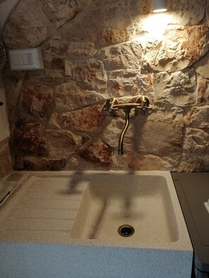 Dusche, Haartrockner, Bidet, Handtücher