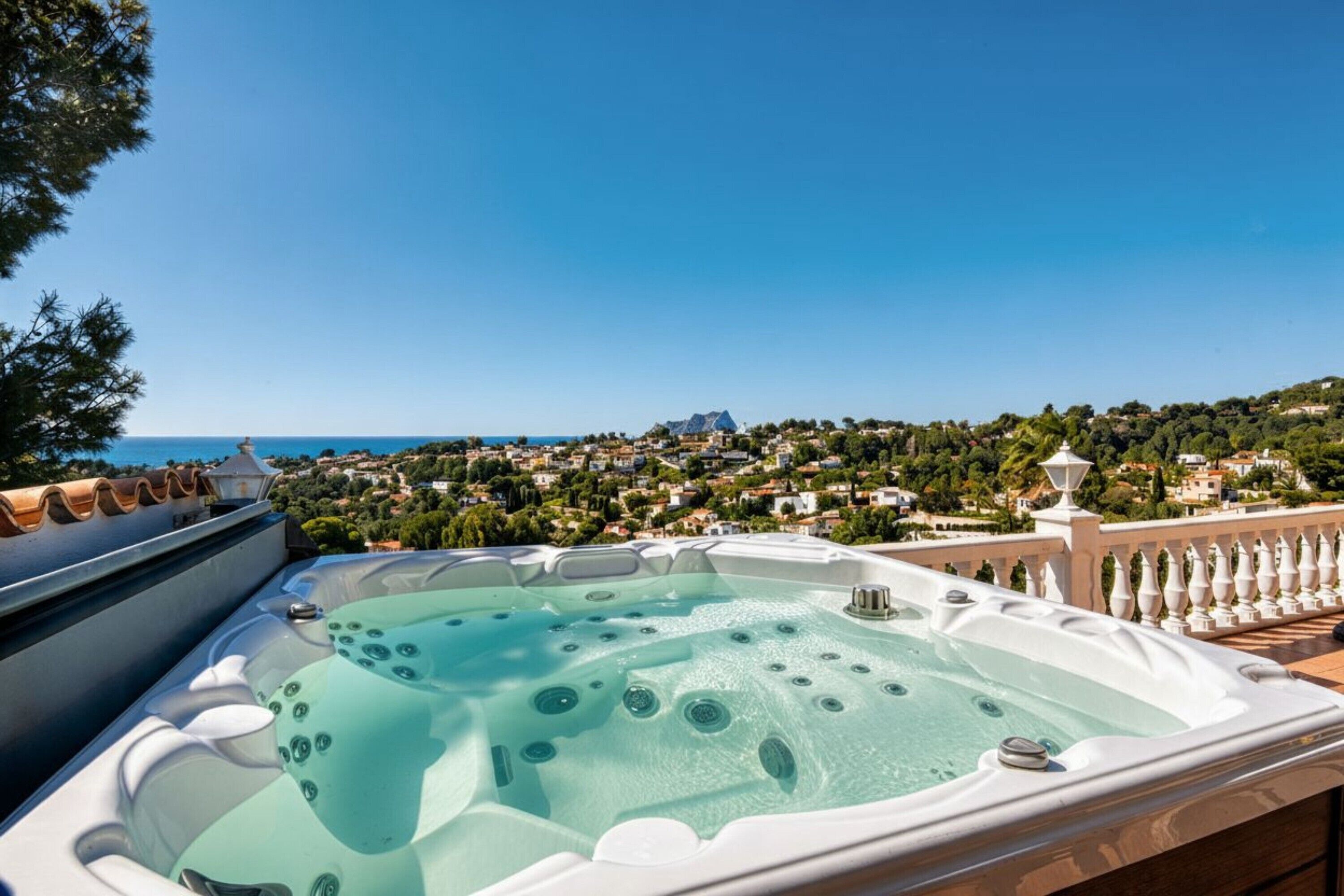 Bain à remous extérieur